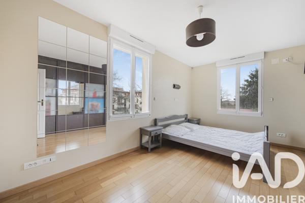 Maison à vendre 10 pièces 251 m² Chatou
