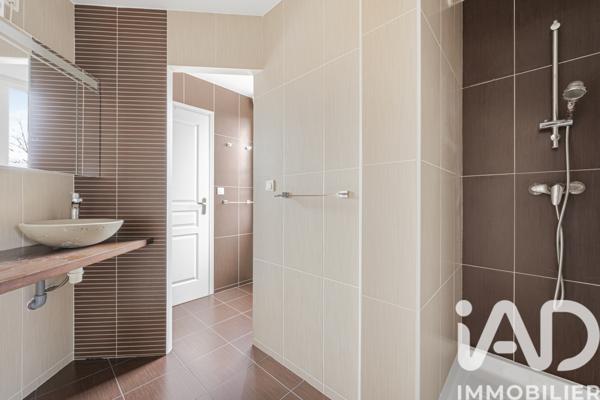 Maison à vendre 10 pièces 251 m² Chatou