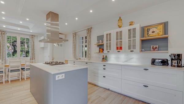 Vente Maison de maître Sainte-Maxime 14 Pièces 560 m²