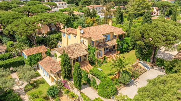 Vente Maison de maître Sainte-Maxime 14 Pièces 560 m²