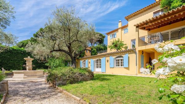 Vente Maison de maître Sainte-Maxime 14 Pièces 560 m²