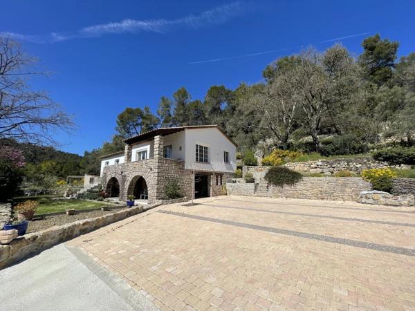 Vente Maison 5 pièces à Le Luc