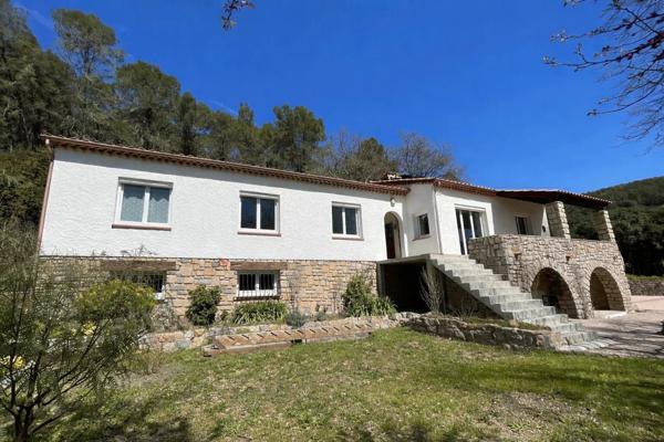 Vente Maison 5 pièces à Le Luc
