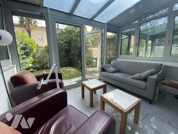 En plein coeur de NANSOUTY 
Immeuble/maison composée de 2 logements un type 2bis de 65 m² envi...