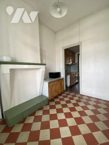 En plein coeur de NANSOUTY 
Immeuble/maison composée de 2 logements un type 2bis de 65 m² envi...