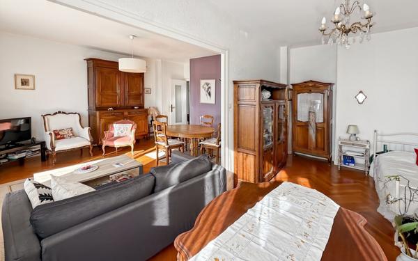 Appartement à vendre    3 pièces •  Lyon 8