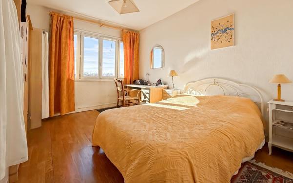 Appartement à vendre    3 pièces •  Lyon 8