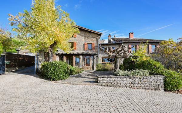 Saint Didier au Mont d'or Maison ancienne avec belle vue et 5 chambres