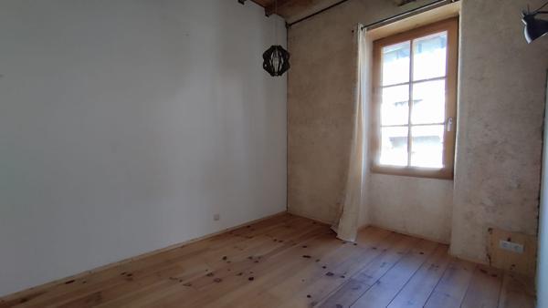 Mauvezin (32120) Maison 95m² - 3 chambres - Jardin - Dépendances à aménager