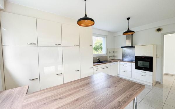 Maison à louer    5 pièces • 130 m2 Souffelweyersheim