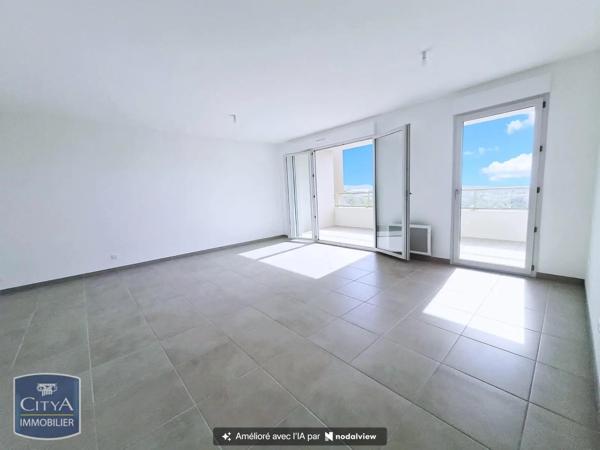 Appartement à louer 2 pièces 56.7m² Saint-Raphaël (83700)