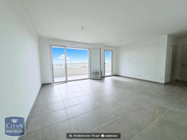Appartement à louer 2 pièces 56.7m² Saint-Raphaël (83700)