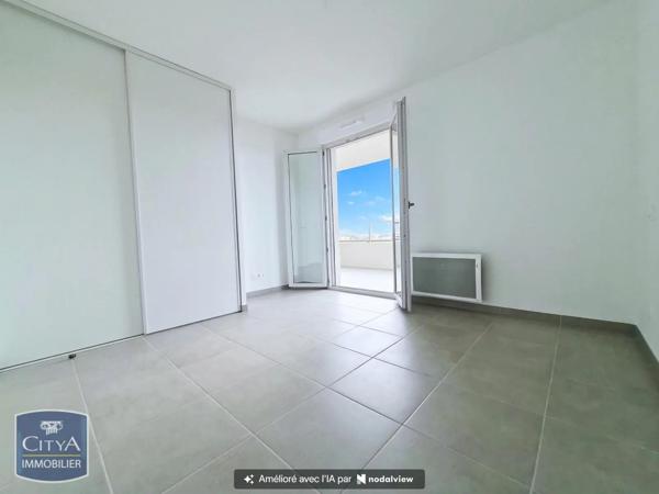 Appartement à louer 2 pièces 56.7m² Saint-Raphaël (83700)