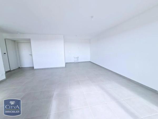 Appartement à louer 2 pièces 56.7m² Saint-Raphaël (83700)