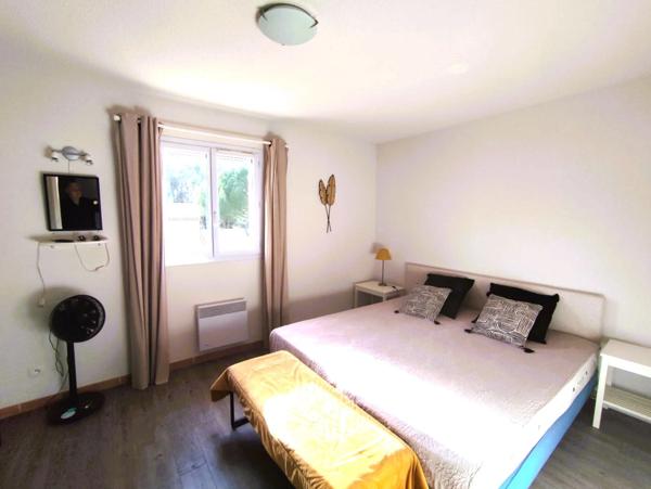 NANS LES PINS (83) VILLA T5 de 99,13m² loi carrez + terrasse , jardin à jouissance privative et exclusive, parkings