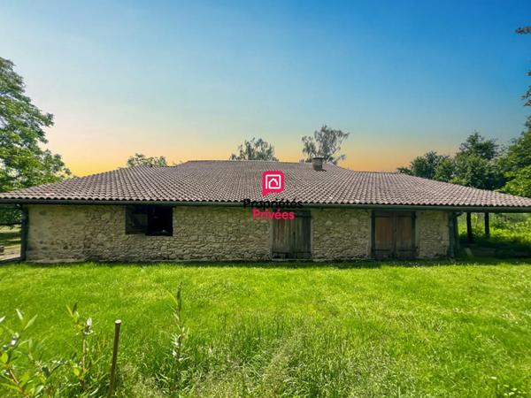 Maison en pierre 118 m² sur plus d'un hectare avec dépendances
