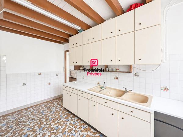 Maison en pierre 118 m² sur plus d'un hectare avec dépendances