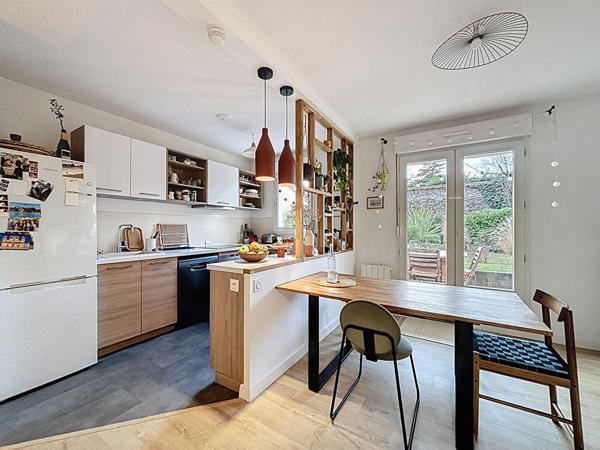 Appartement Lyon Monplaisir 2 pièces en rez-de-jardin de 80 m² avec terrasse et stationnement, une cave