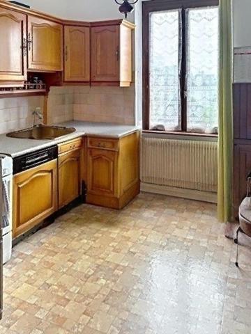 itué à Mulhouse dans le quartier du rebberg de Dornach (68100) charmant appartement de 4 pièces, 3 chambres, séjour avec balcon, cave , garage , jardin de 113m²