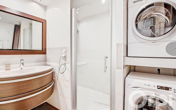 Appartement à vendre    4 pièces • 98 m2 Gaillard