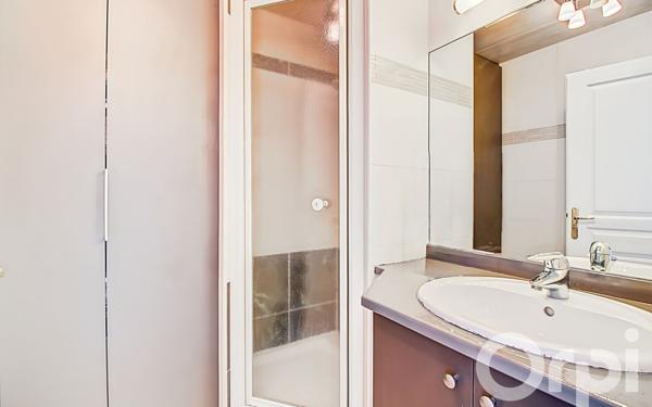 Appartement à vendre    4 pièces • 98 m2 Gaillard