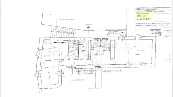À VENDRE – Locaux professionnels au cœur du village – Ancienne agence bancaire à L'ISLE SUR SEREIN (89)