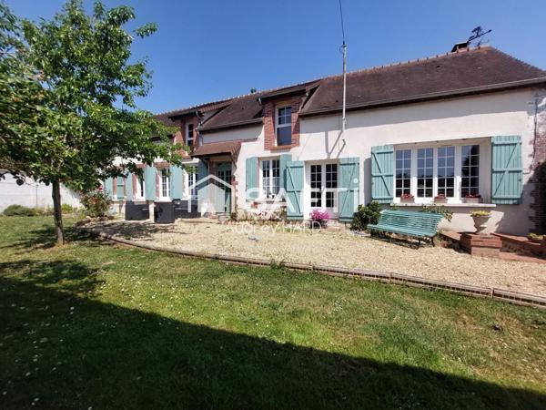 Maison familiale avec vie de plain-pied et beau terrain arboré