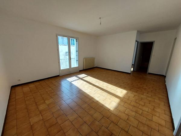 Appartement Narbonne 3 pièces 64.16 m² avec balcon et parking dans garage fermé