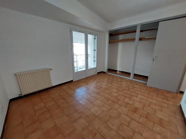 Appartement Narbonne 3 pièces 64.16 m² avec balcon et parking dans garage fermé