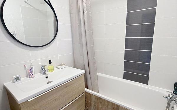 Appartement à vendre    3 pièces • 55,50 m2 Lunel