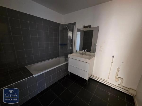 Appartement à louer 3 pièces 70.62m² Clermont-Ferrand (63000)