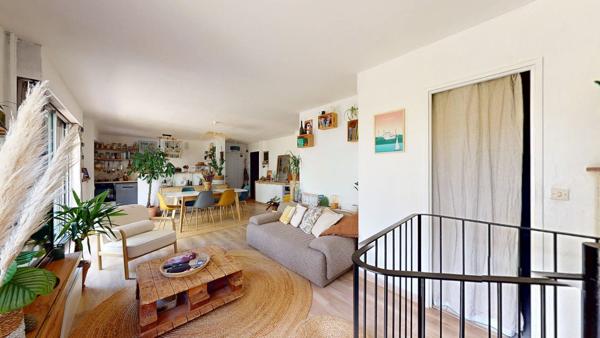 Appartement 123 m² en souplex avec terrasse et jardin