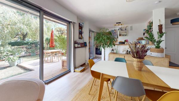 Appartement 123 m² en souplex avec terrasse et jardin