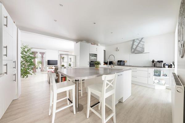 Maison Vaires Sur Marne 6 pièce(s) 152.63 m2