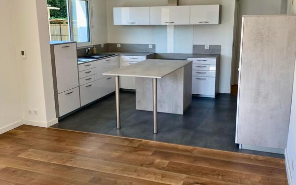 Maison à vendre    2 pièces • 206,57 m2 Cagnes-sur-Mer