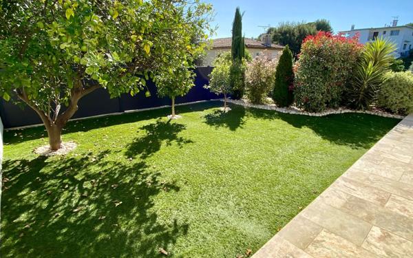 Maison à vendre    2 pièces • 206,57 m2 Cagnes-sur-Mer