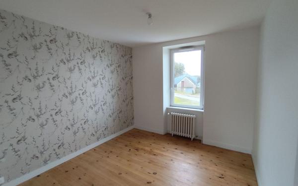 Maison à louer    6 pièces • 135,57 m2 Saint-Thégonnec