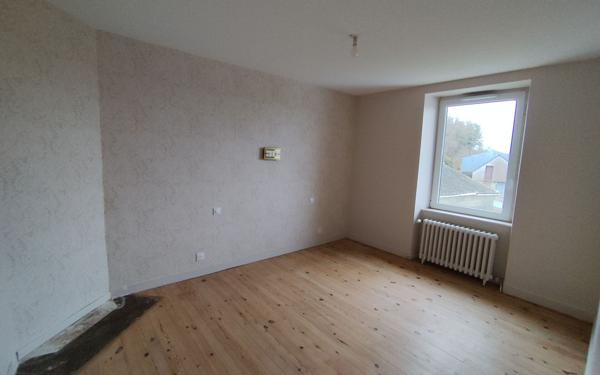 Maison à louer    6 pièces • 135,57 m2 Saint-Thégonnec