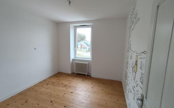 Maison à louer    6 pièces • 135,57 m2 Saint-Thégonnec