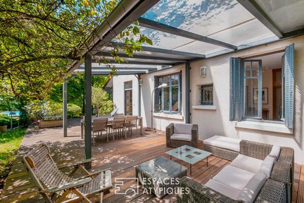 Propriété de caractère de 1920 au coeur d’un parc