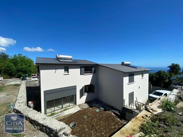 Maison à louer 4 pièces 90m² Saint-Paul (97411)