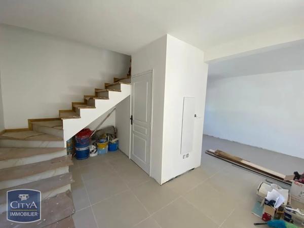 Maison à louer 4 pièces 90m² Saint-Paul (97411)