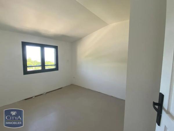 Maison à louer 4 pièces 90m² Saint-Paul (97411)