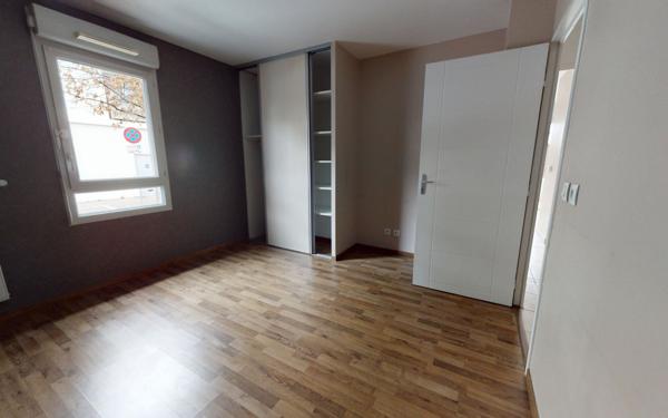 Appartement à vendre    2 pièces • 47 m2 Vaulx-en-Velin