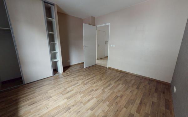 Appartement à vendre    2 pièces • 47 m2 Vaulx-en-Velin