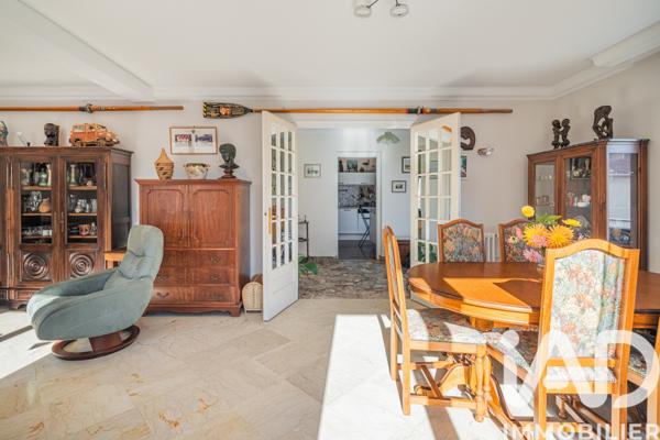 Maison à vendre 10 pièces 254 m² Fontaine