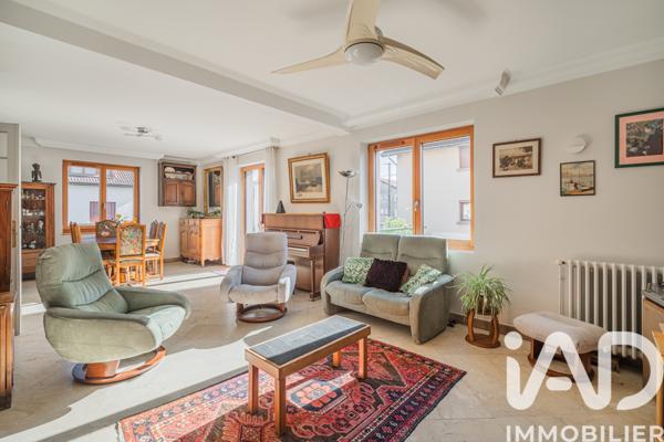 Maison à vendre 10 pièces 254 m² Fontaine