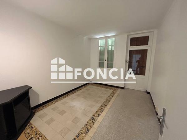 Location Appartement 3 pièces 75.5 m² - Uzes 30700