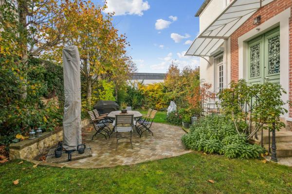 Vente Maison de luxe La Celle-Saint-Cloud 7 Pièces 222 m²