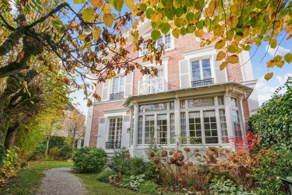 Vente Maison de luxe La Celle-Saint-Cloud 7 Pièces 222 m²